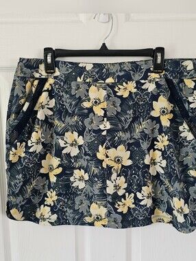 Women's DB Sunday Hawaiian floral athletic skirt size L EUC